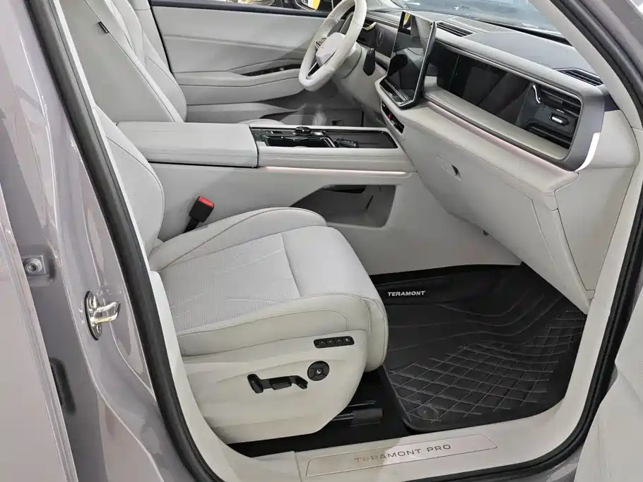 Volkswagen Teramont — миниатюра 8