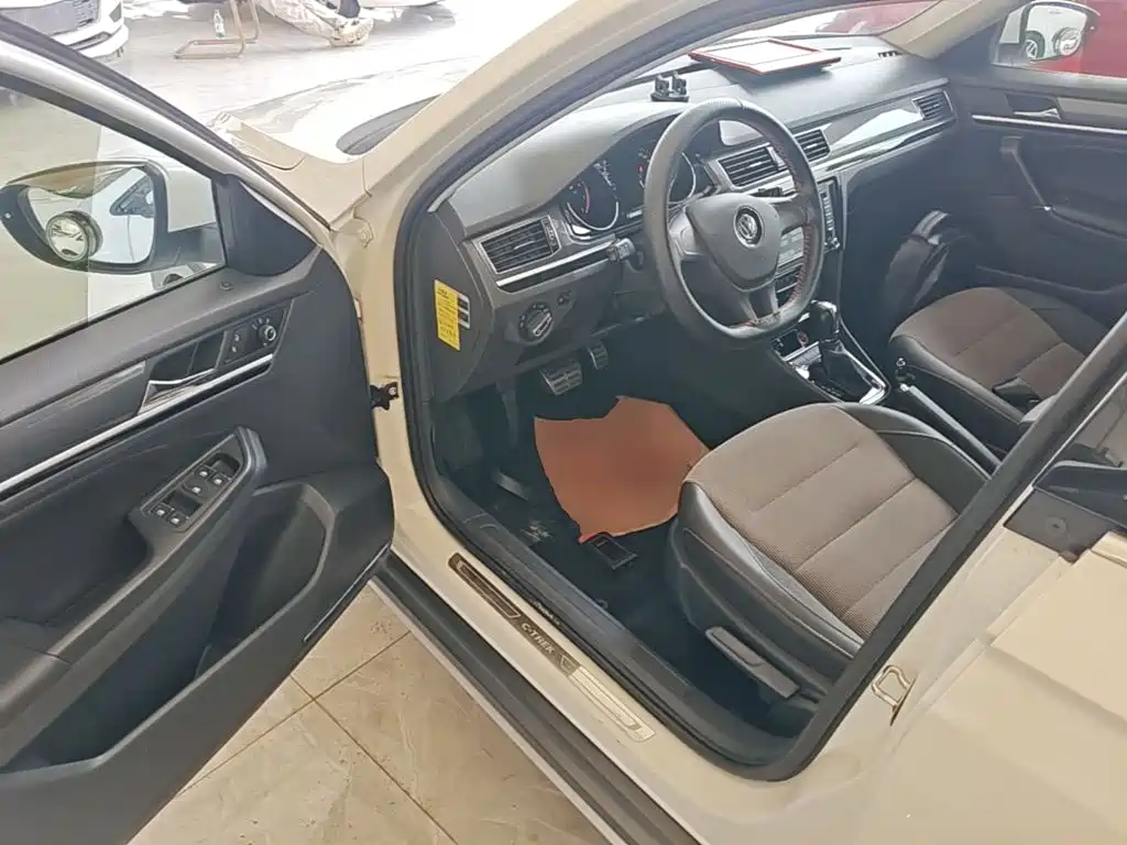 Volkswagen C-Trek — миниатюра 16
