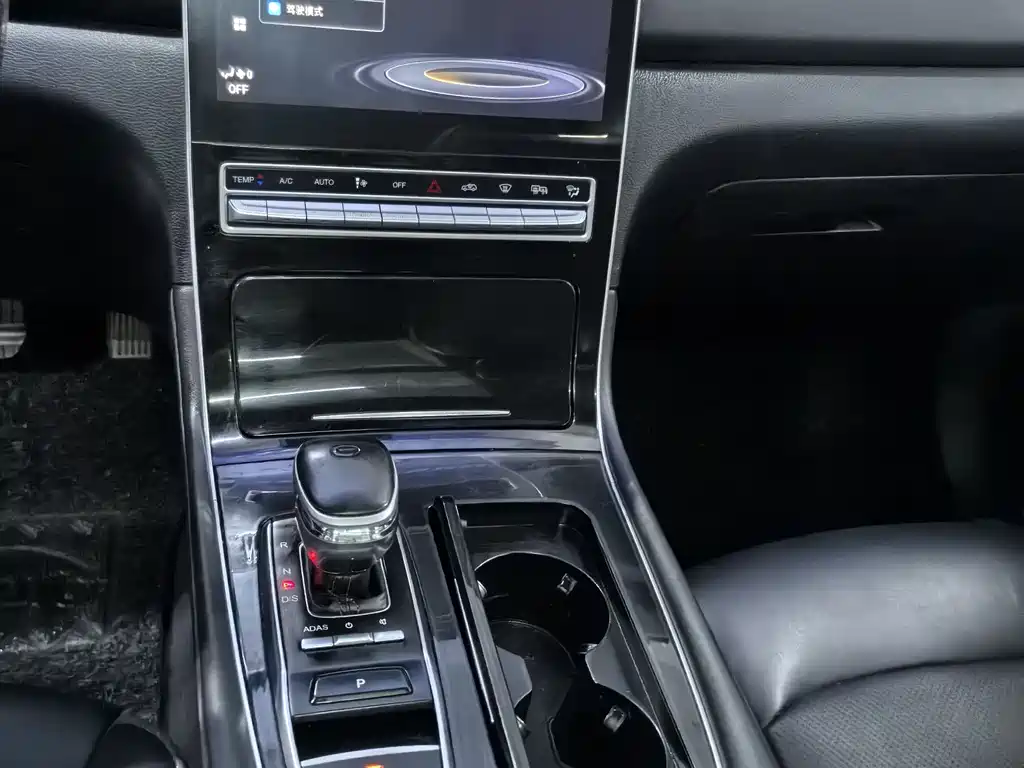 GAC TRUMPCHI GS4 PLUS