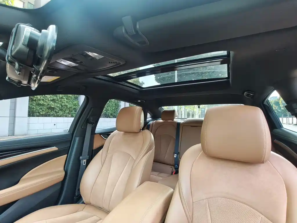 Buick LaCrosse — миниатюра 4