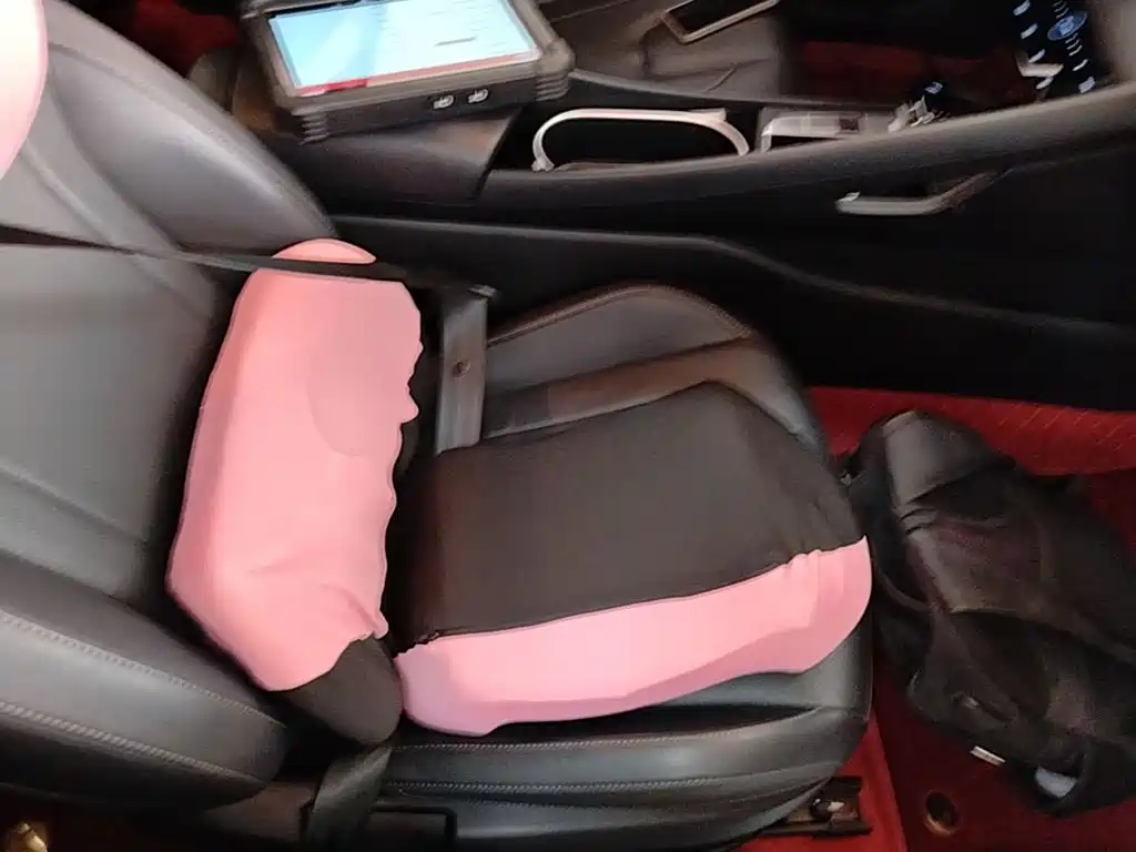 Hyundai Elantra — миниатюра 25