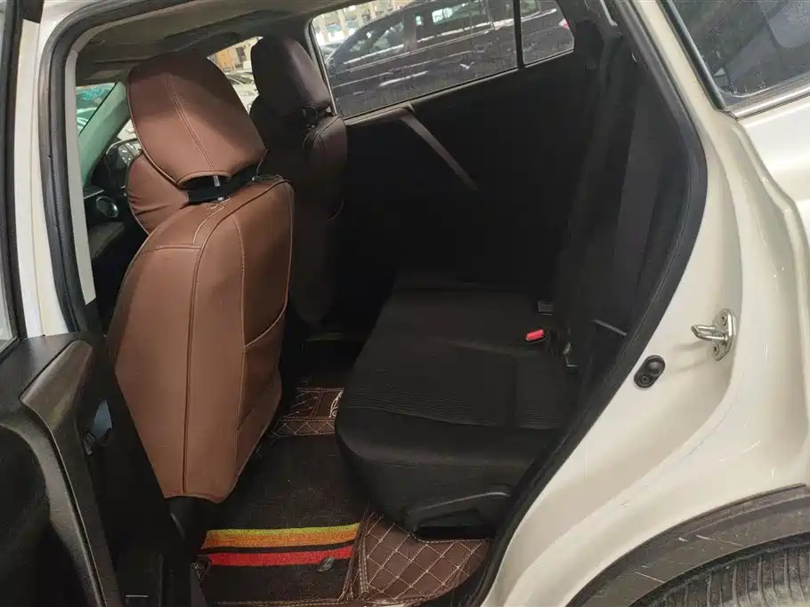 TOYOTA RAV4 RONGFANG