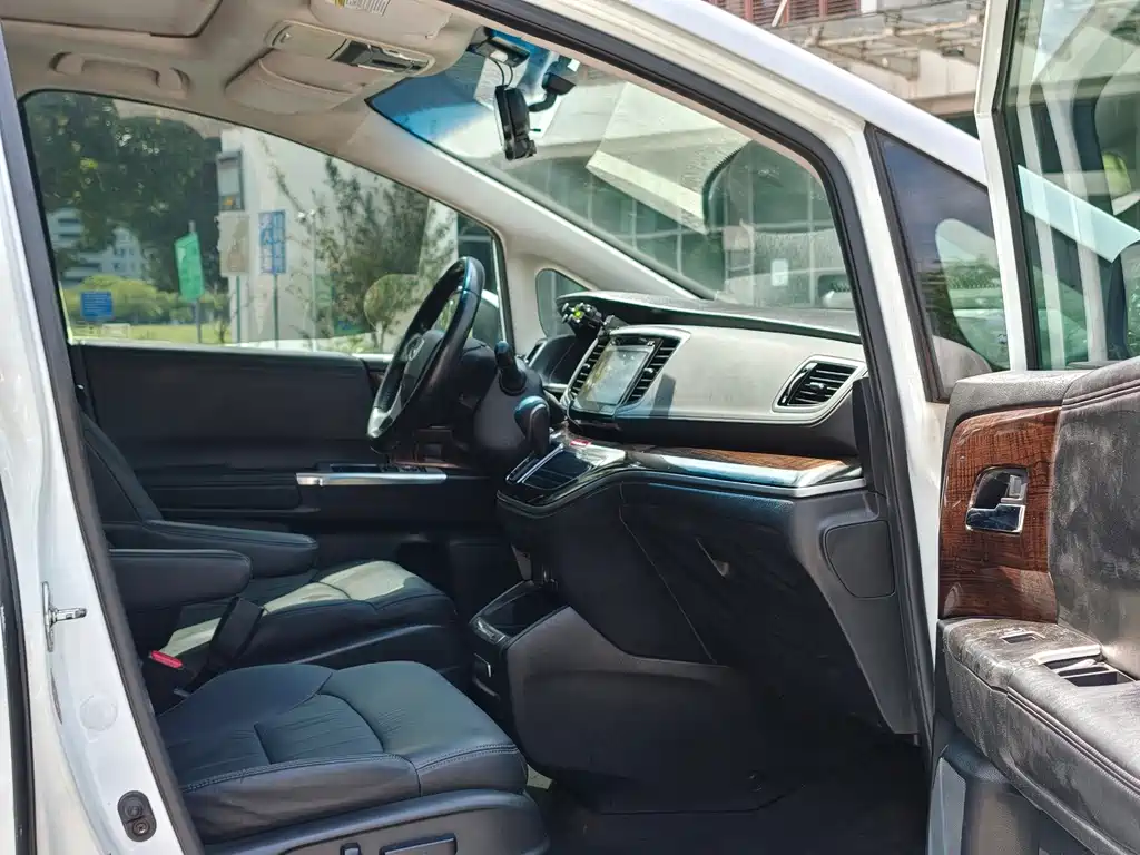 Honda Odyssey — миниатюра 16