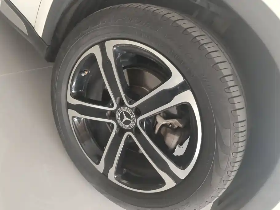 Mercedes-Benz GLA — миниатюра 6