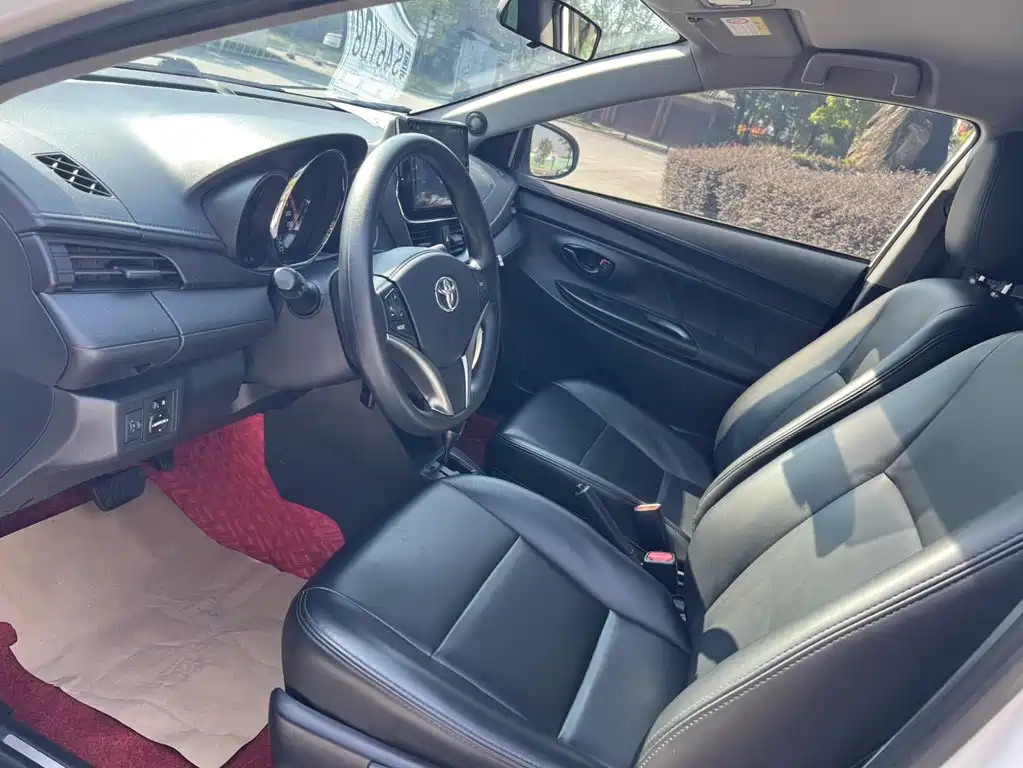 TOYOTA YARIS L ZHIXUAN