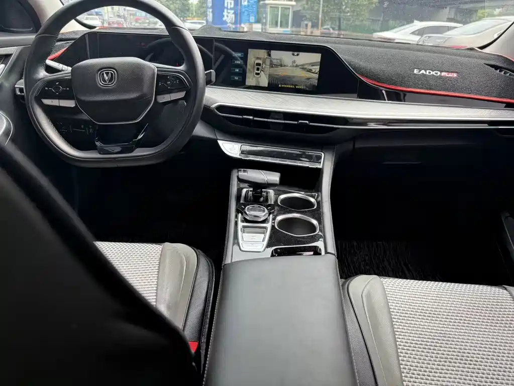 Changan Eado — миниатюра 4
