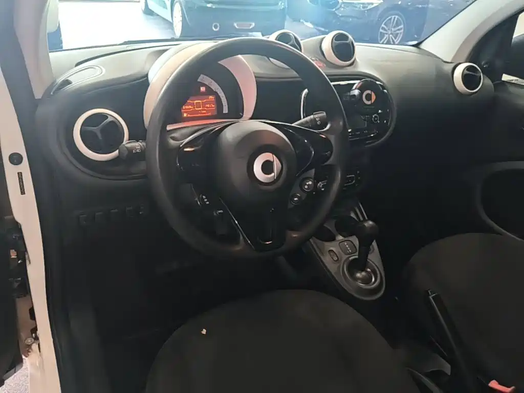 smart Smart Fortwo — миниатюра 10