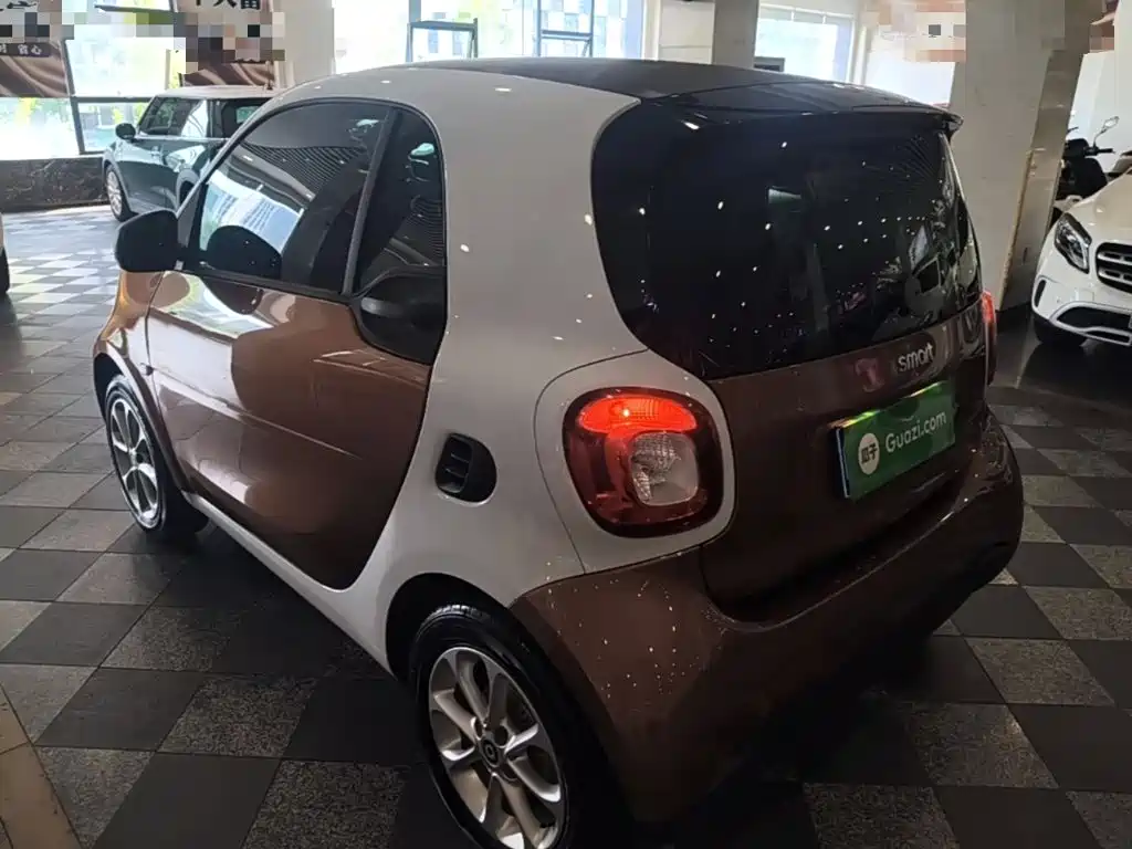 smart Smart Fortwo — миниатюра 5