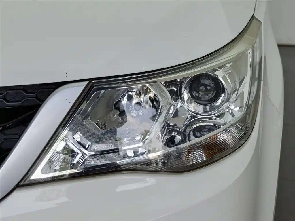 Baojun 730 2016 1.5L MT 5 мест