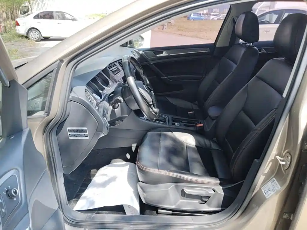 Volkswagen Golf — миниатюра 15