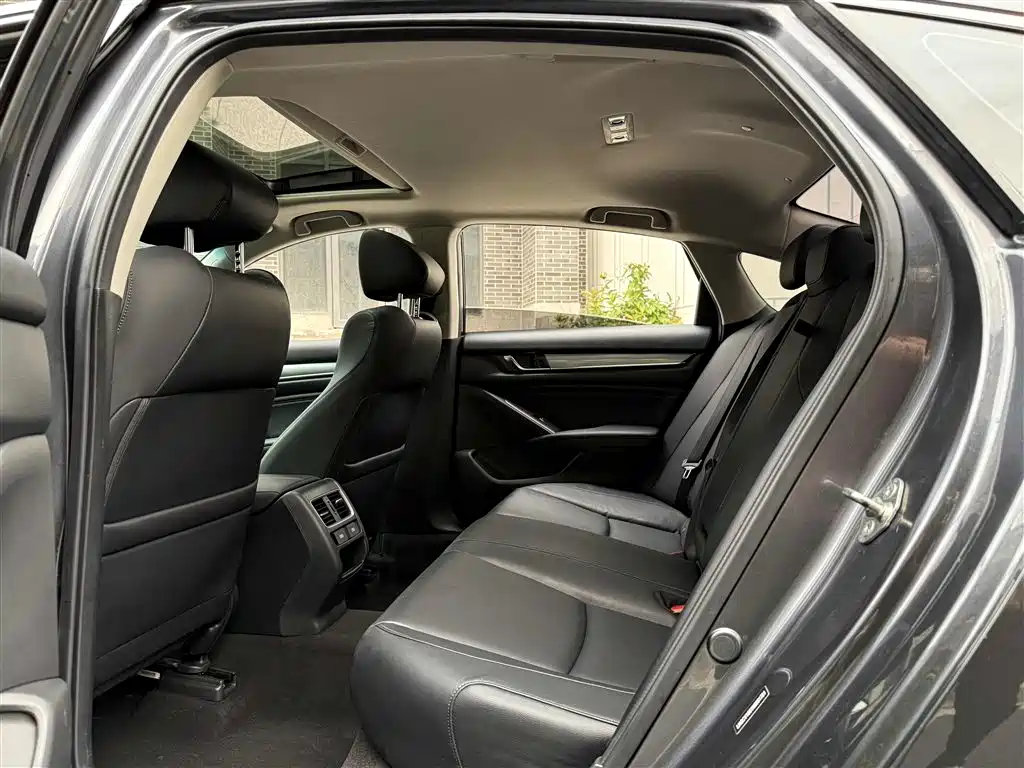Honda Accord 2022 260TURBO Luxury