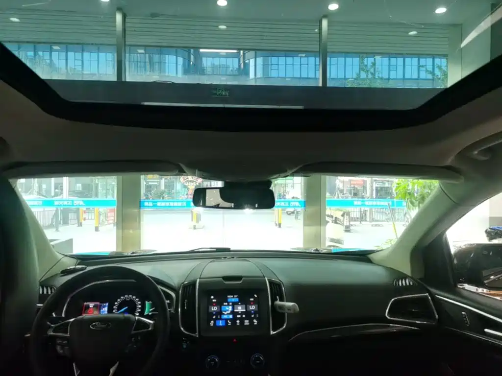 Ford Edge — миниатюра 18