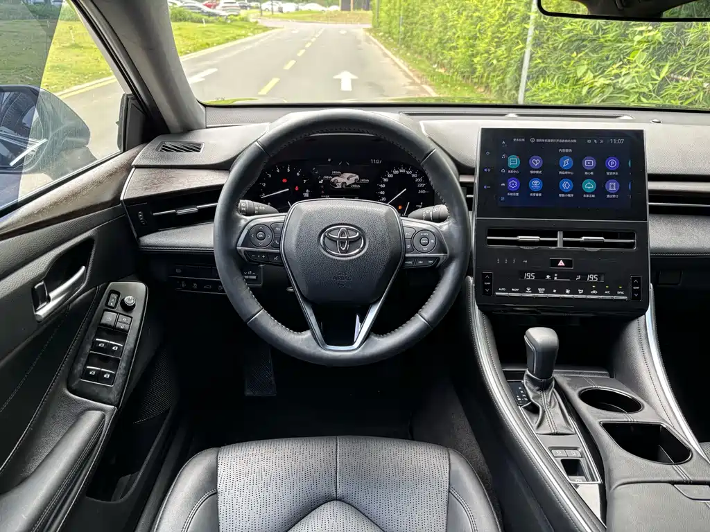 Toyota Avalon 2023 2.0L Luxury