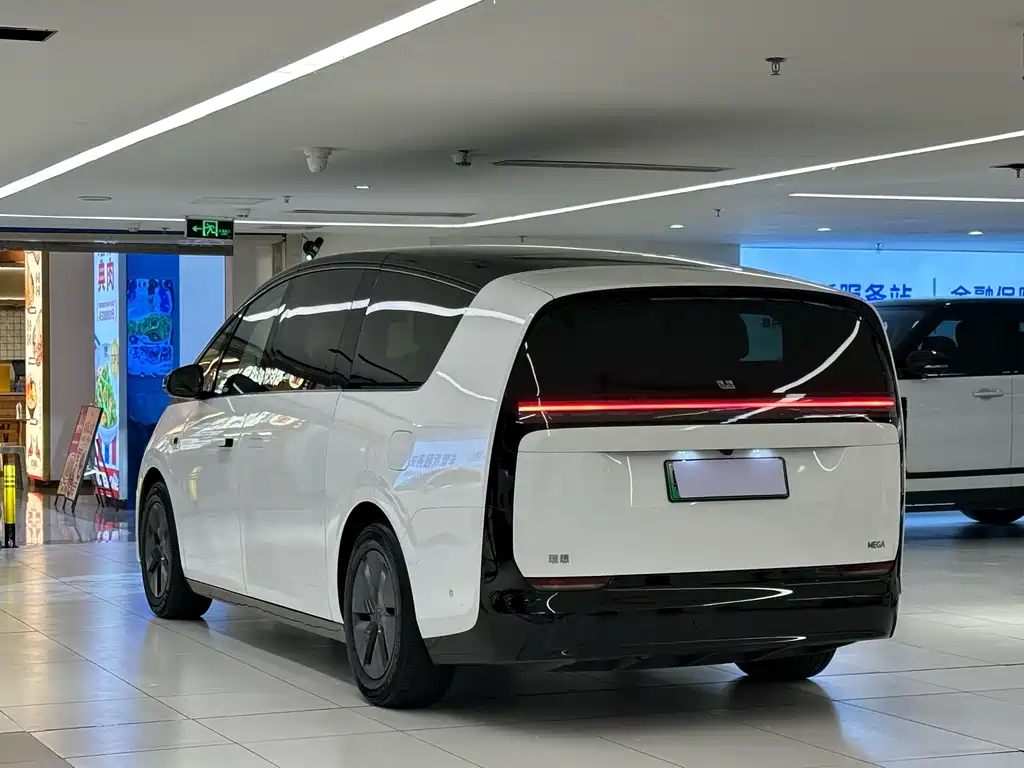 Li Auto Li MEGA — миниатюра 20