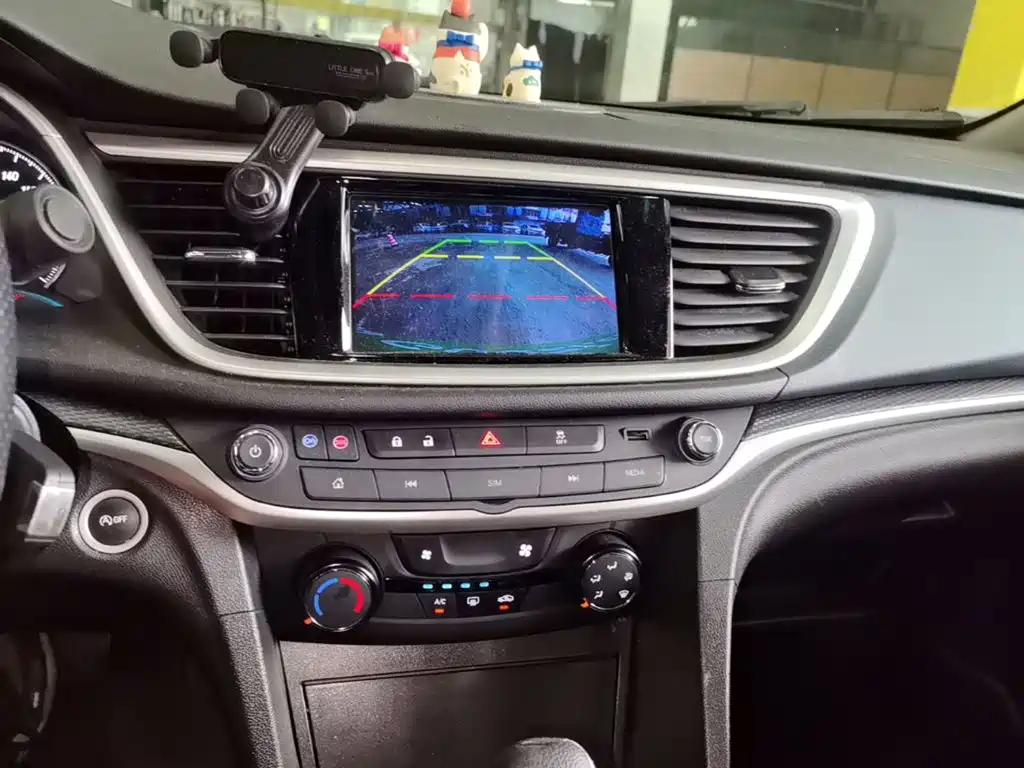 Buick Excelle — миниатюра 13