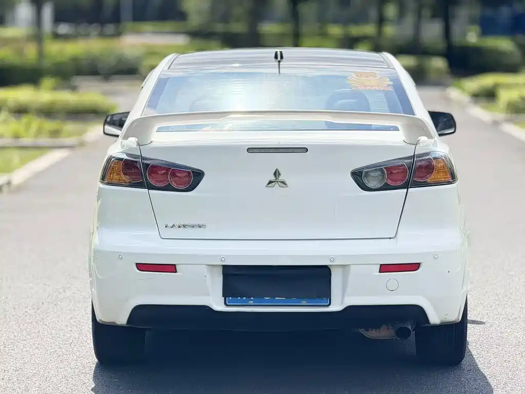 Mitsubishi Lancer EX — миниатюра 4