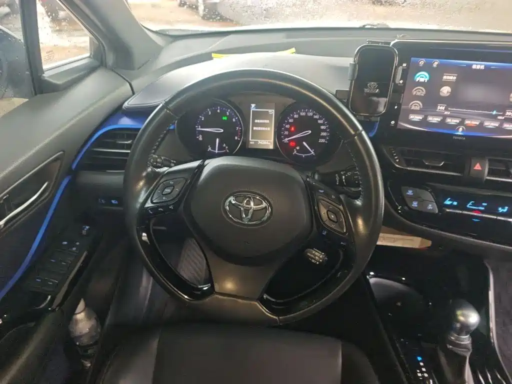 Toyota IZOA — миниатюра 3
