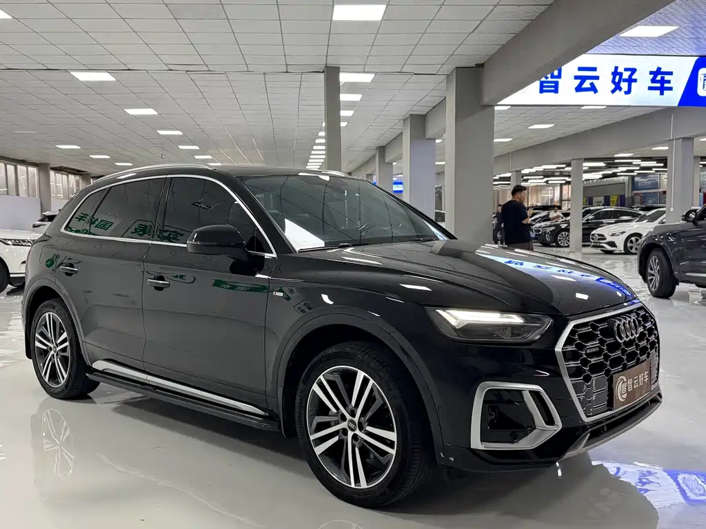 Audi Q5L — миниатюра 3