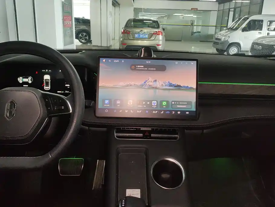 AITO Wenjie AITO M5 — миниатюра 13