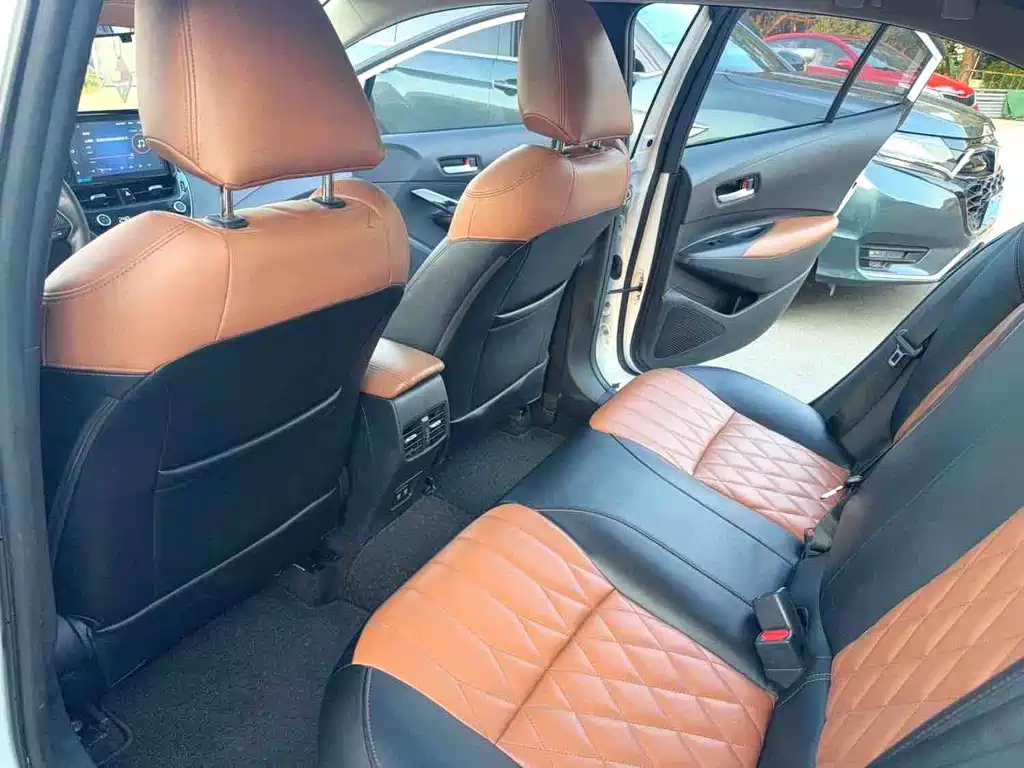Toyota Corolla — миниатюра 5