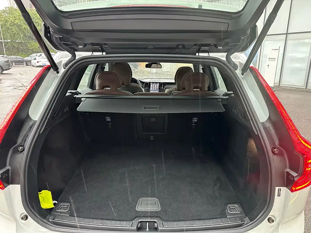Volvo XC60 — миниатюра 16