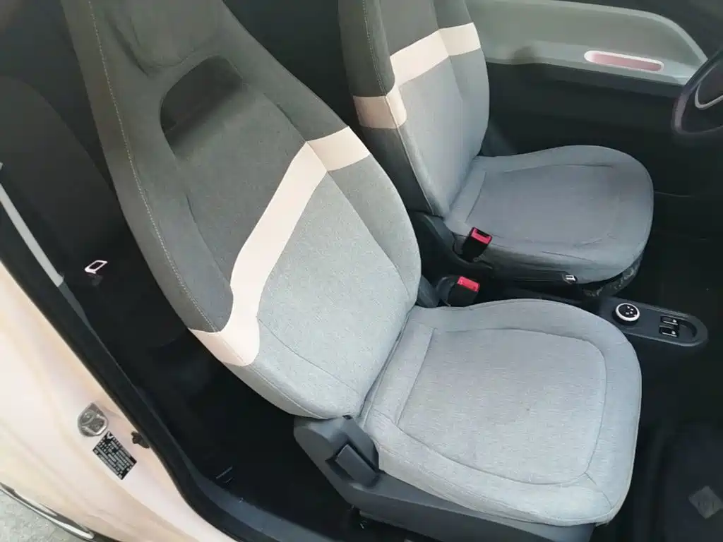 Wuling MINIEV — миниатюра 25