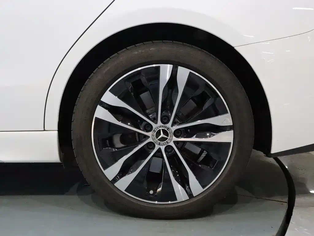 Mercedes-Benz C-Class New Energy — миниатюра 19