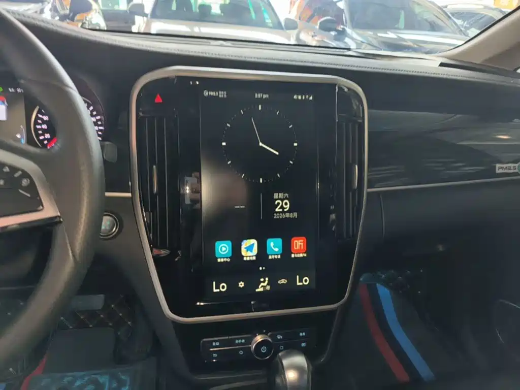 BYD MAX — миниатюра 13