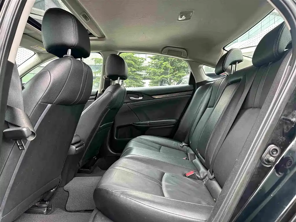 Honda Civic — миниатюра 18