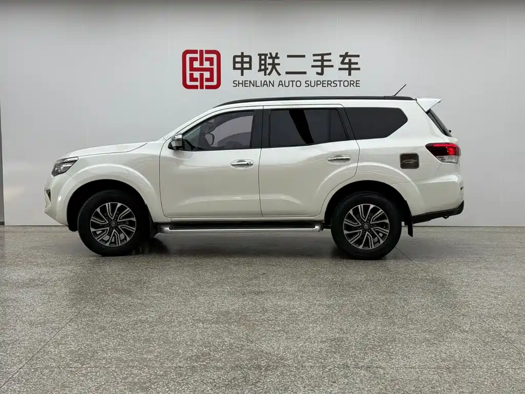 Nissan Terra — миниатюра 3