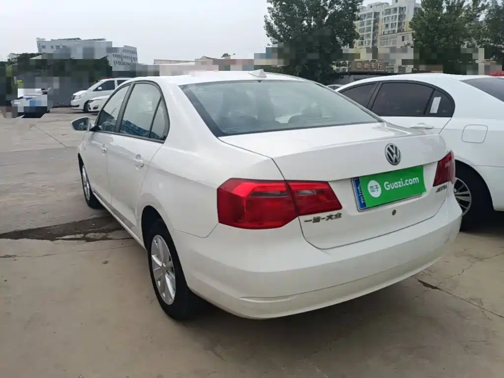 Volkswagen Jetta — миниатюра 5