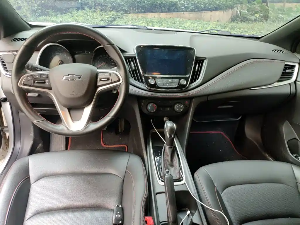Chevrolet Monza — миниатюра 5
