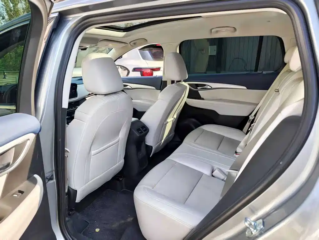 Buick Envision Plus — миниатюра 4