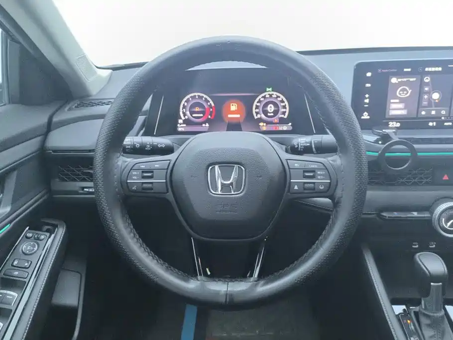 Honda Accord — миниатюра 15