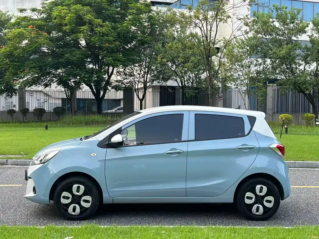 Changan Benben E-Star — миниатюра 4