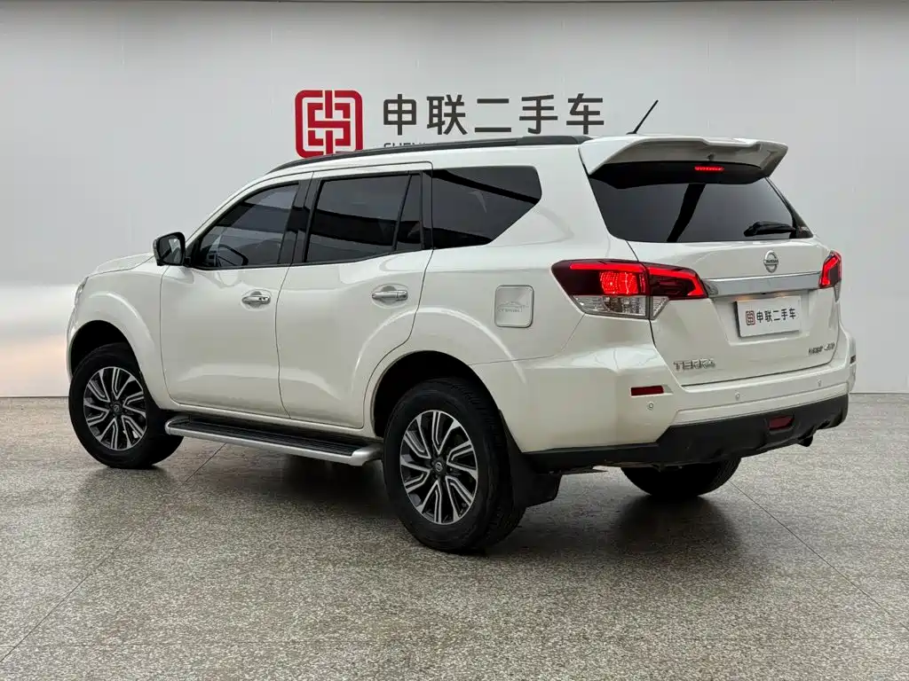 Nissan Terra — миниатюра 2