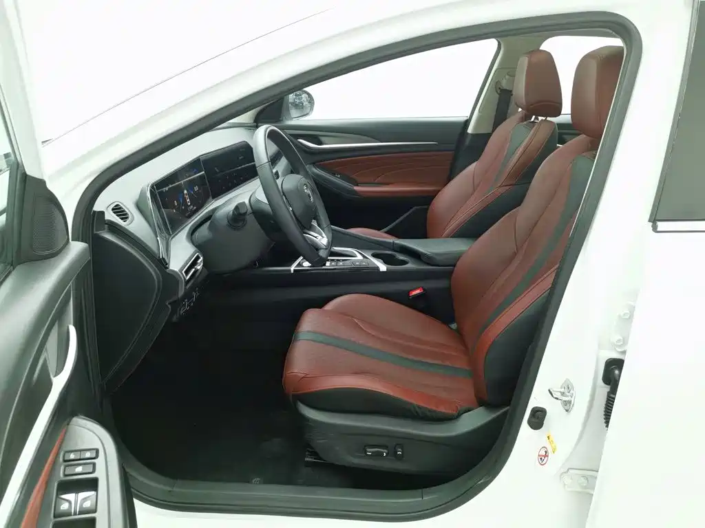 Changan Eado — миниатюра 10