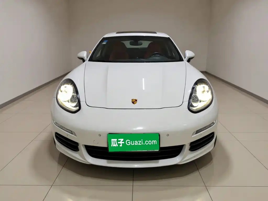 Porsche Panamera — миниатюра 2