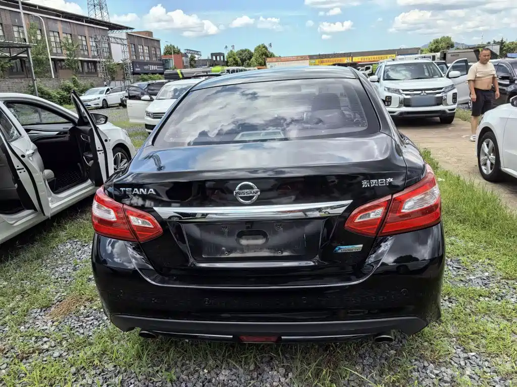 Nissan Altima 2016 2.0L XE Fashion