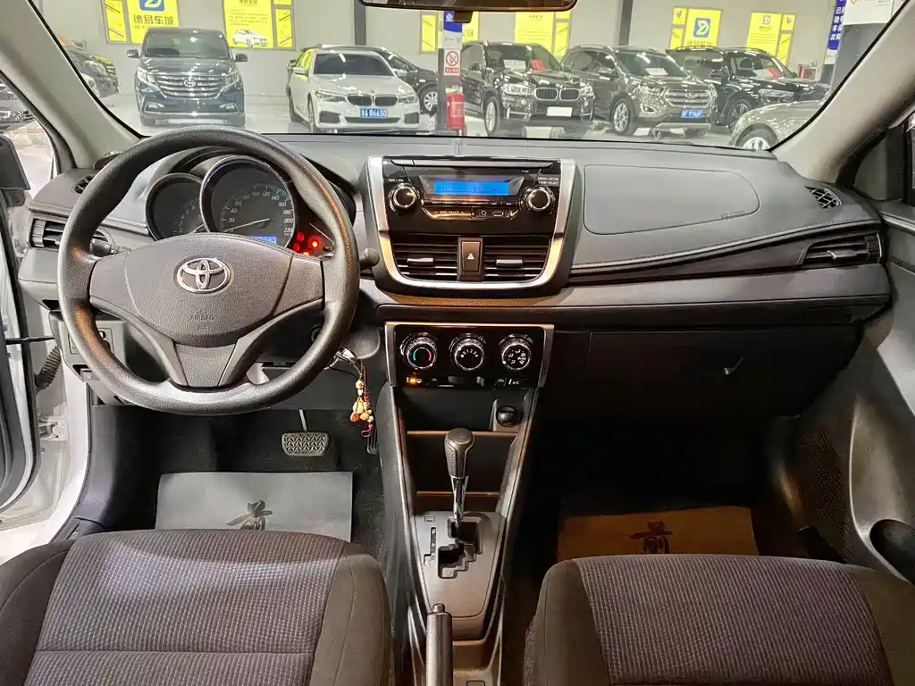 TOYOTA YARIS L ZHIXUAN
