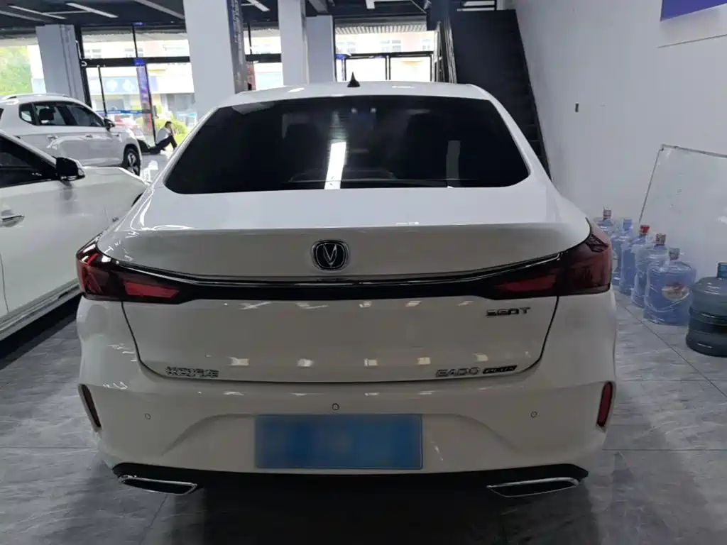 Changan Eado — миниатюра 6