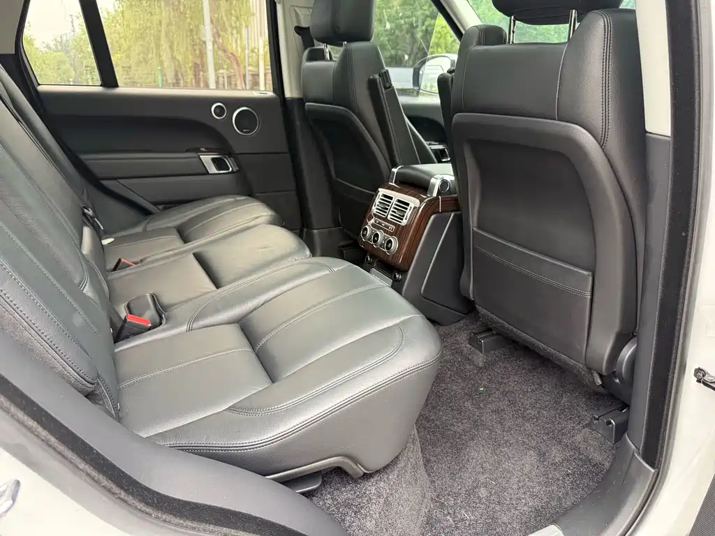 Land Rover Range Rover — миниатюра 15