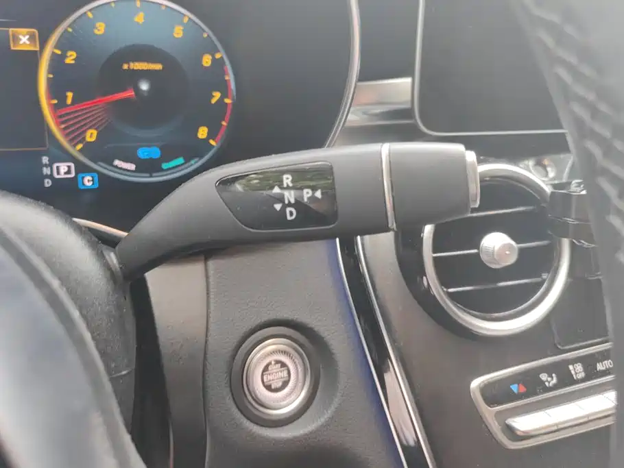 Mercedes-Benz C-Class — миниатюра 16