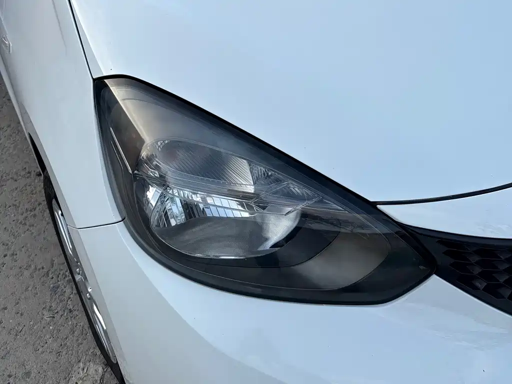 Honda Fit — миниатюра 11