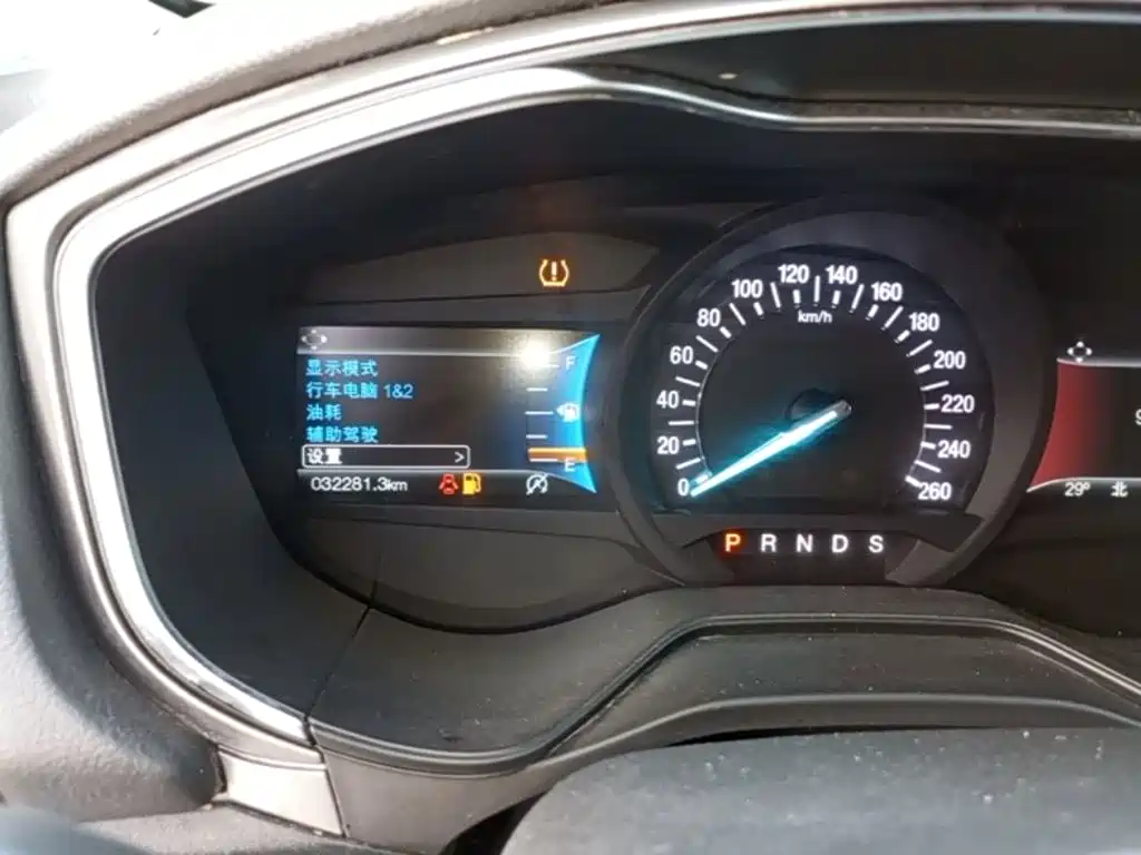 Ford Mondeo — миниатюра 12