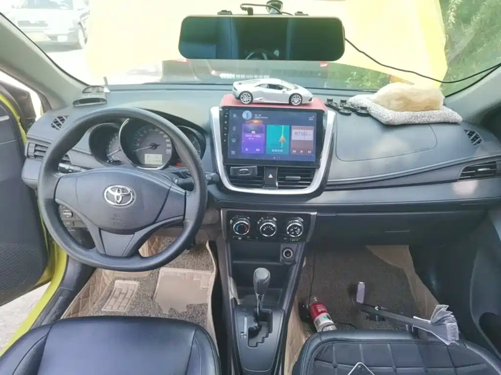 Toyota Yaris L — миниатюра 14