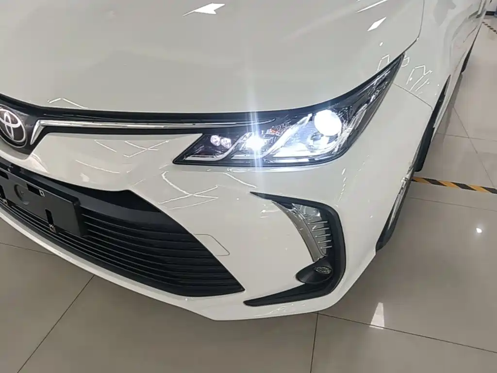 Toyota Corolla — миниатюра 24
