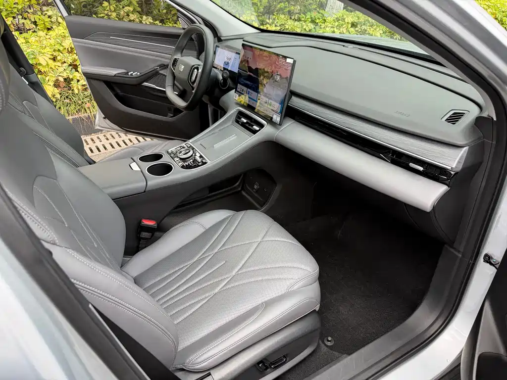 GEELY GALAXY GALAXY L6