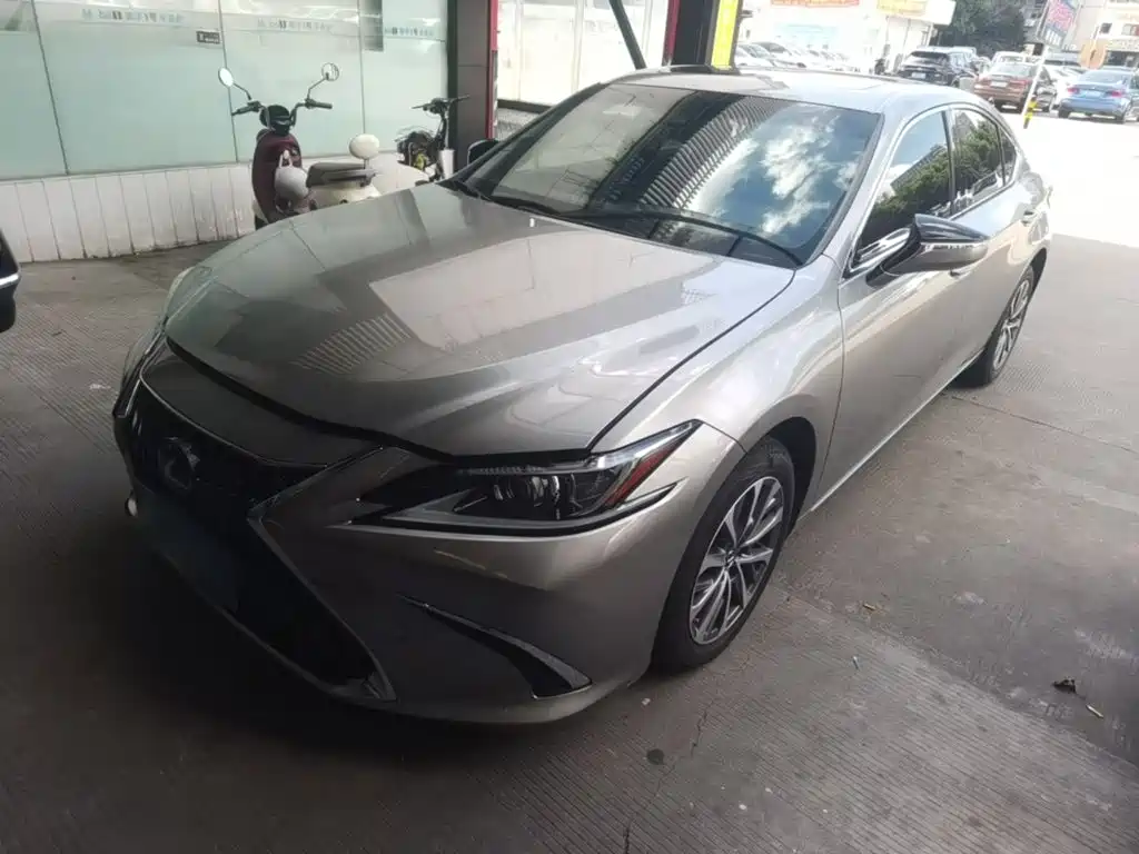 Lexus ES — миниатюра 2
