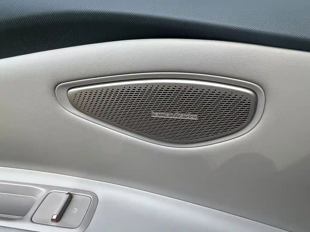 Lynk & Co Z10 — миниатюра 10